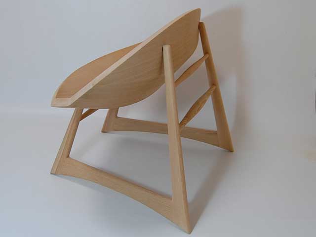 �O�����B�`�F�A�[