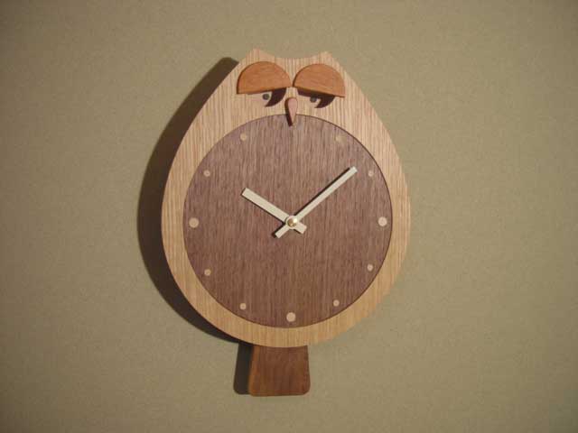 振り子時計フクロウ壁掛け時計木製ふくろう可愛い掛け時計静音電池式