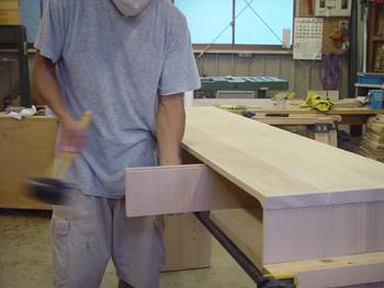 �����\�y