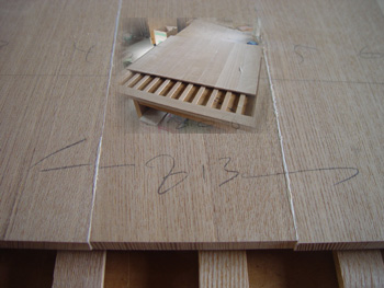 �����\�y