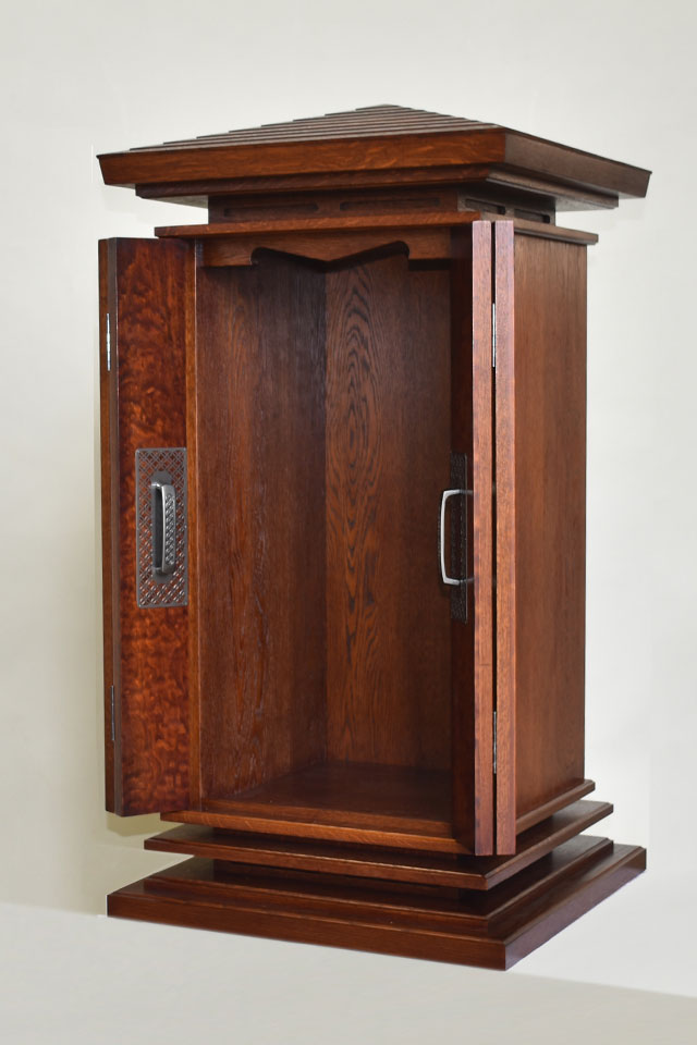 �~�q�@����