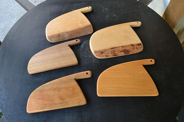 �J�b�e�B���O�{�[�h