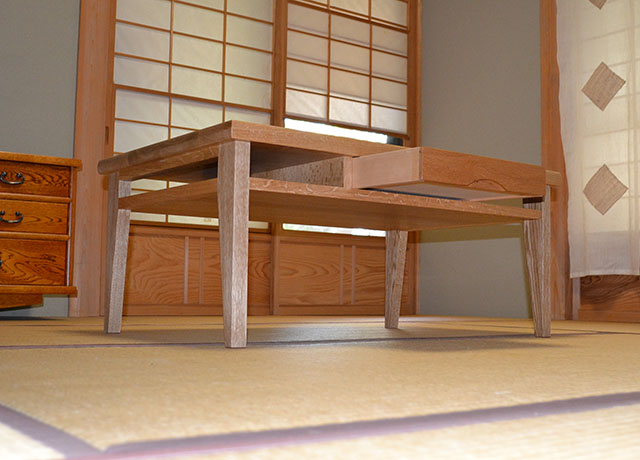 ���l�t��̃Z���^�[�e�[�u��