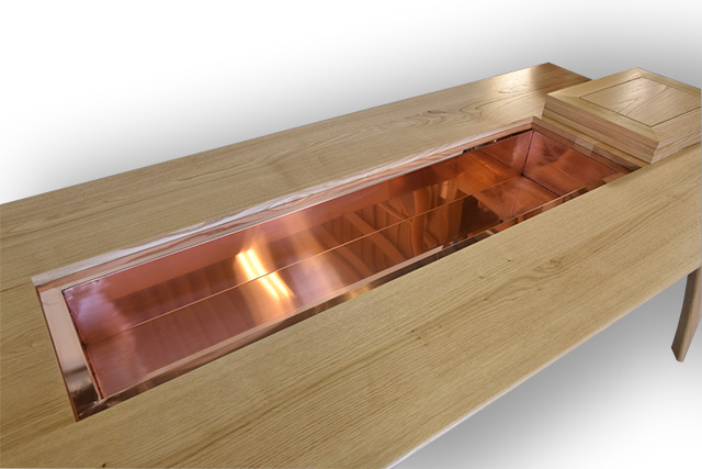 �傫�Ȉ͘F���̃e�[�u��