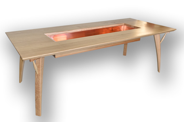 �傫�Ȉ͘F���̃e�[�u��