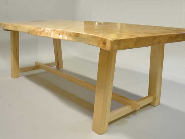 �ꖇ�̃e�[�u��