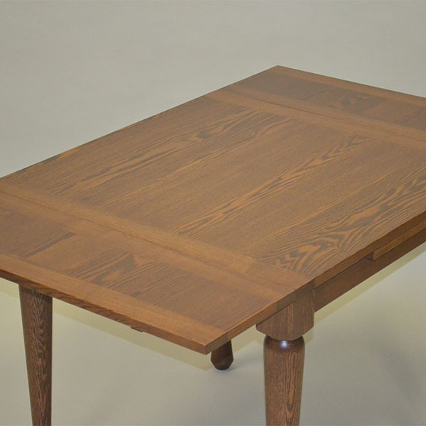 �h���[���[�t�e�[�u��