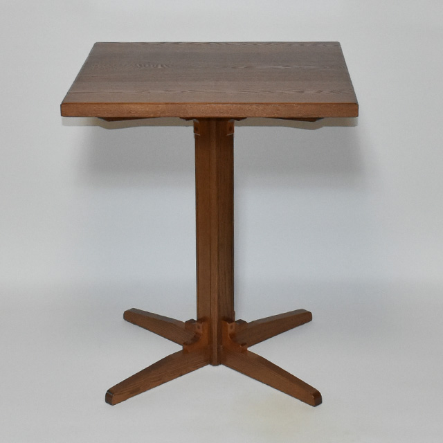 ��{�r�e�[�u��