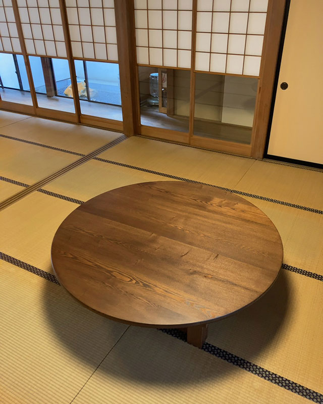 �ɗ��̂���ԑ�