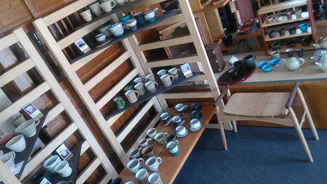 �M�B�̓��|��